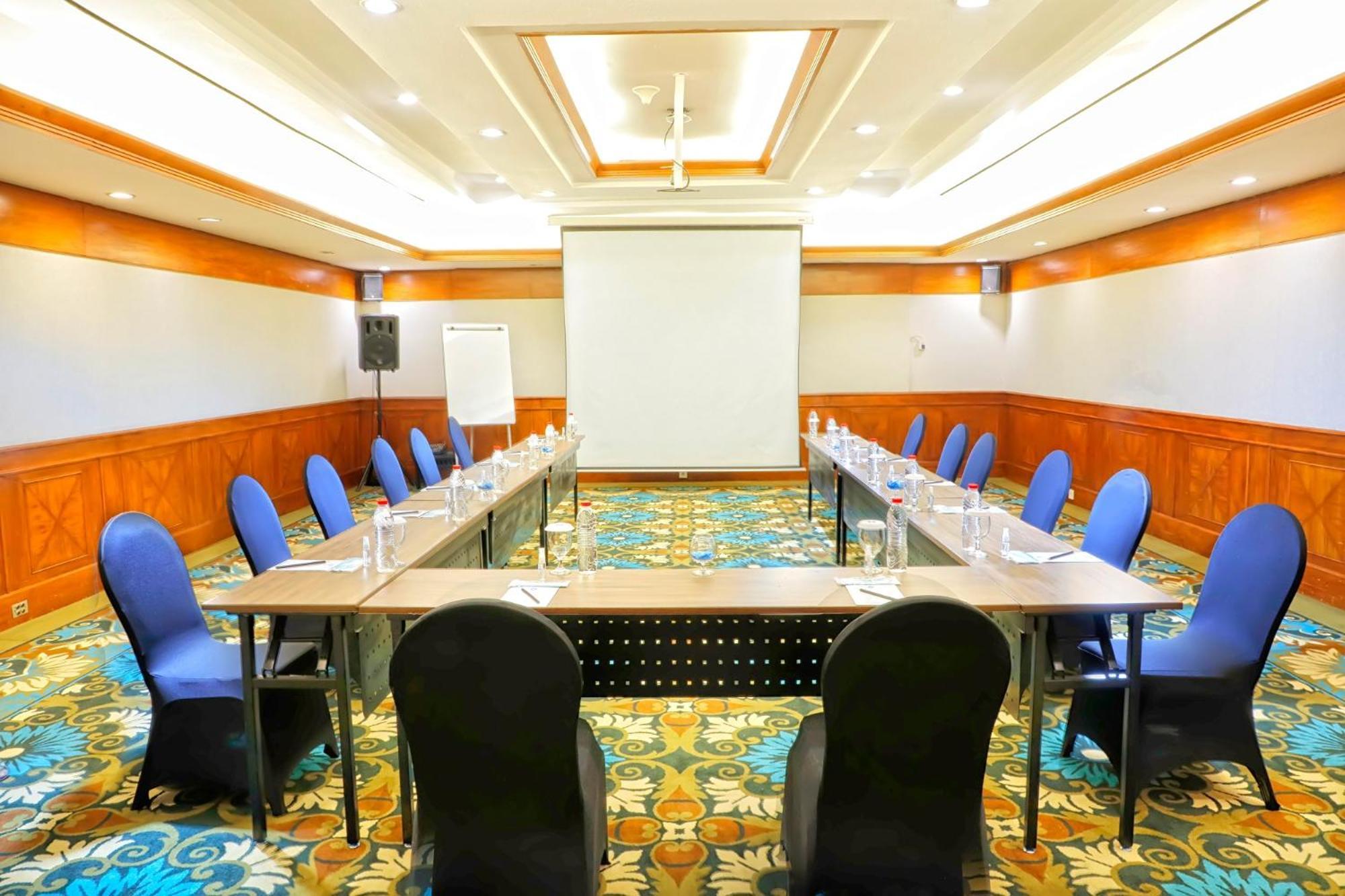 Lido Lake Resort By Mnc Hotel Bogor Exterior foto